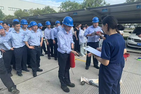 筑牢安全防線！奇億金屬開展全員安全消防實戰(zhàn)培訓 圖2