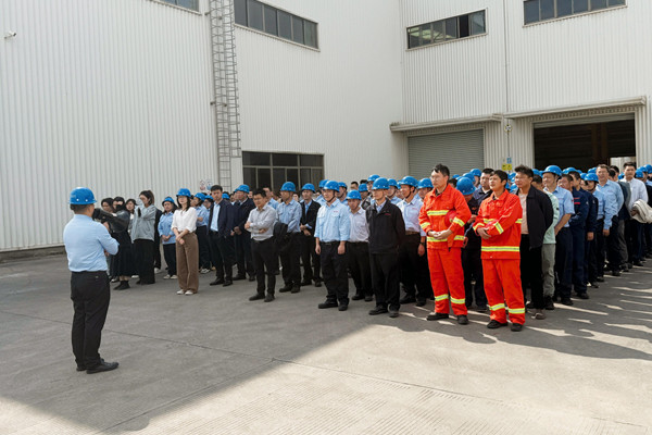 奇億金屬公司安全管理部負(fù)責(zé)人演習(xí)現(xiàn)場(chǎng)復(fù)盤與總結(jié)